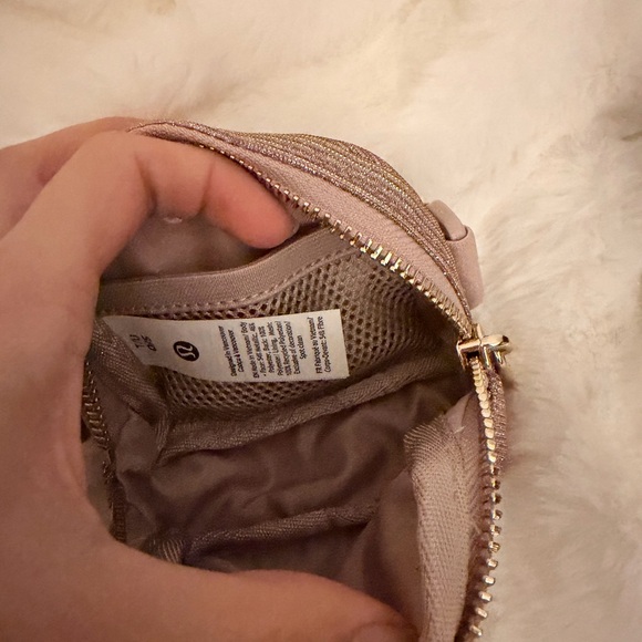 Lululemon Athletica Pink Glitter - Picture 4 of 9